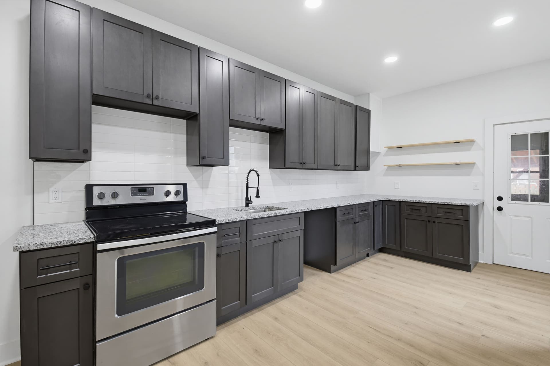 340 E Frederick St, Lancaster, PA — photo 2