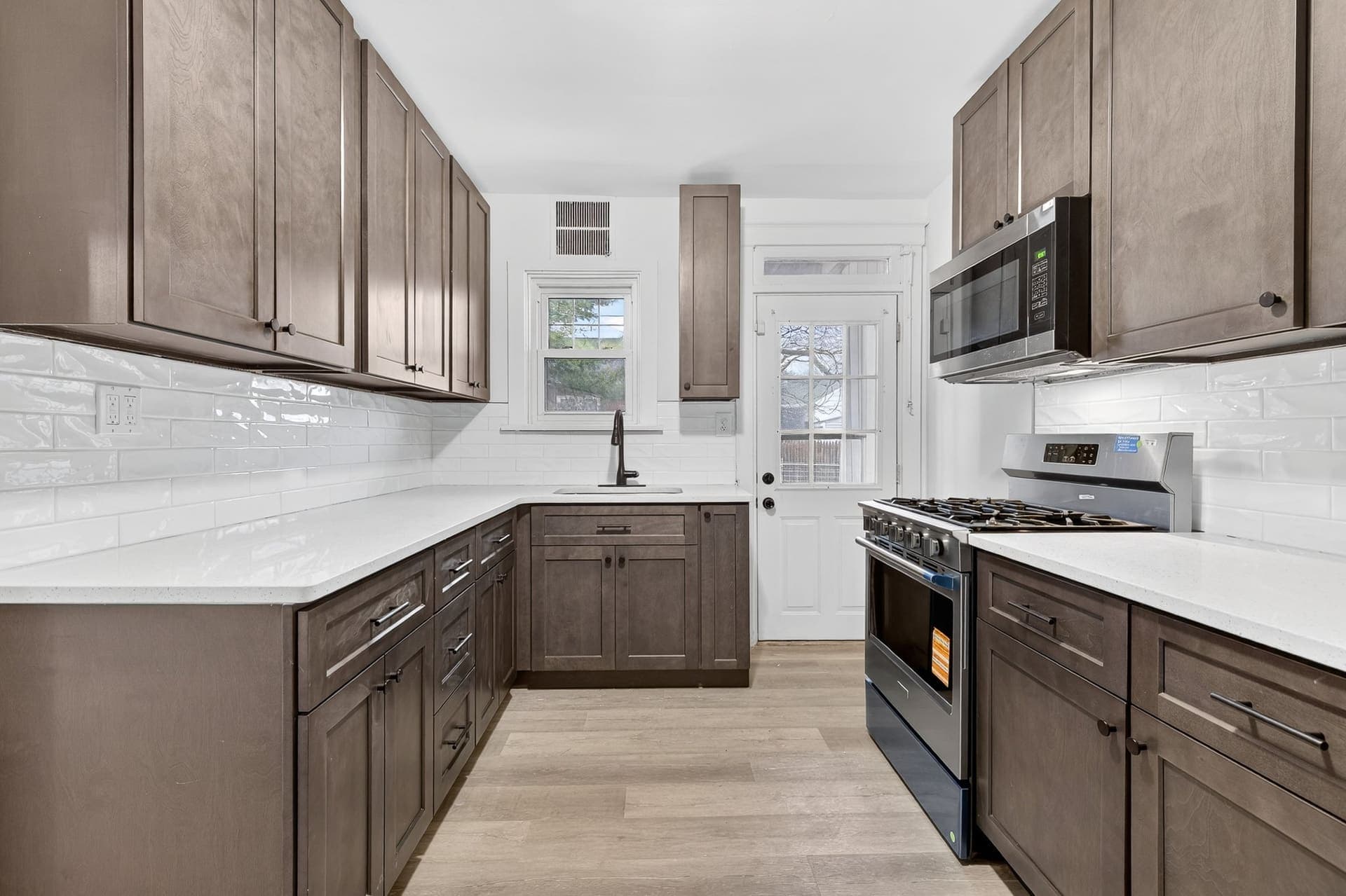 340 E Frederick St, Lancaster, PA — photo 3
